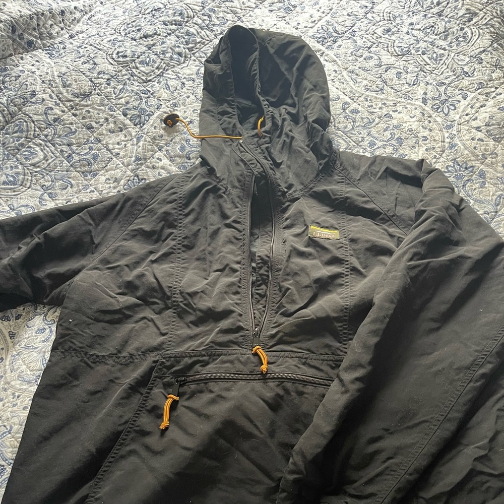 Black Ll bean insulated anorak.